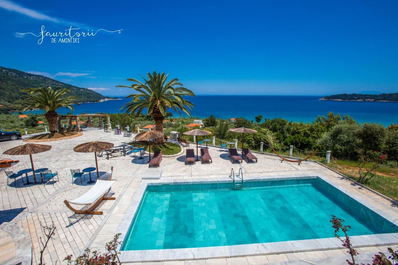 Kinira Beach Hotel Dış mekan fotoğraf