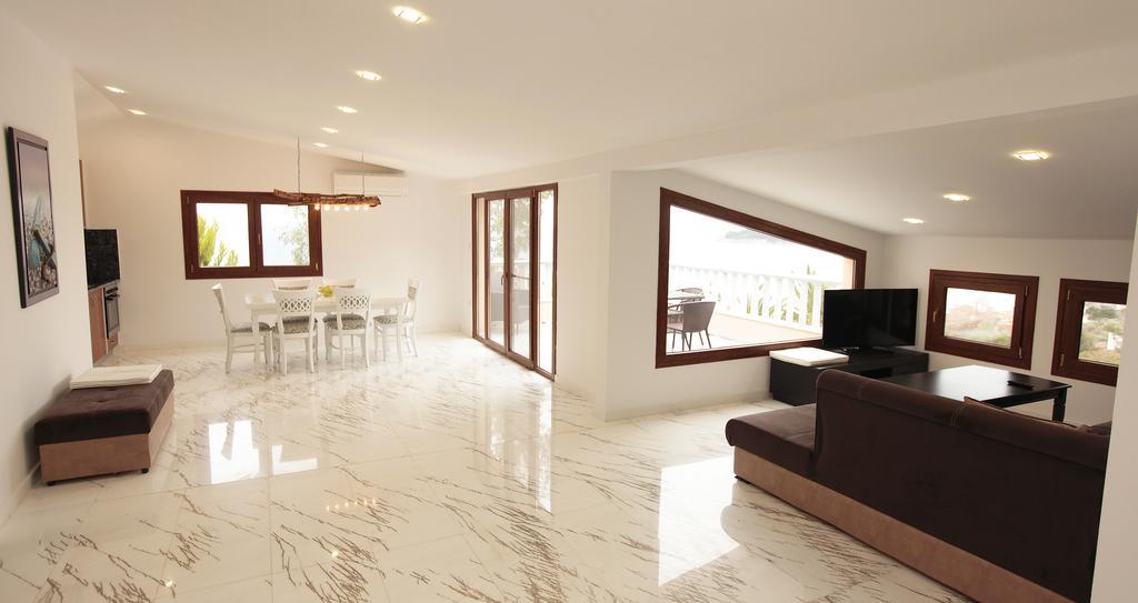 Kinira Beach Hotel Dış mekan fotoğraf