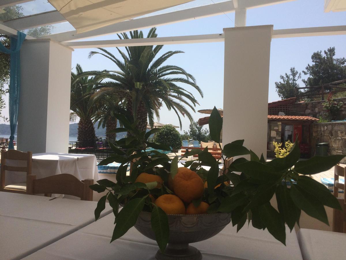 Kinira Beach Hotel Dış mekan fotoğraf